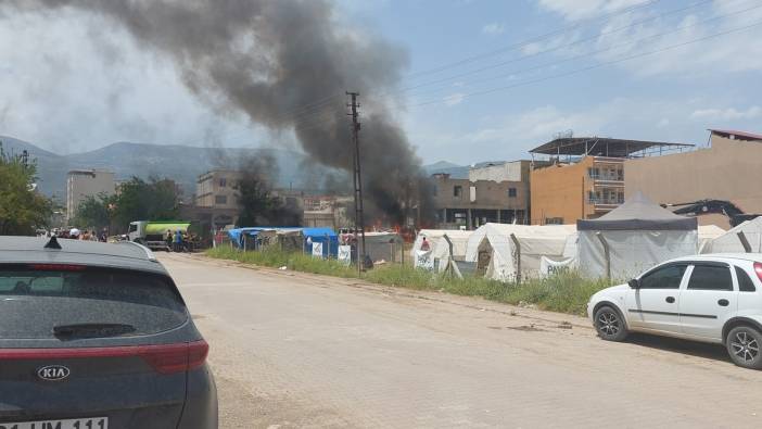 Hatay'da çadır yangını!