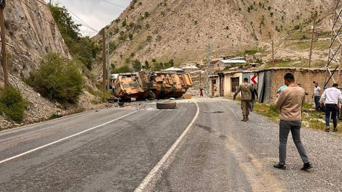 Askeri araç devrildi: 3 yaralı