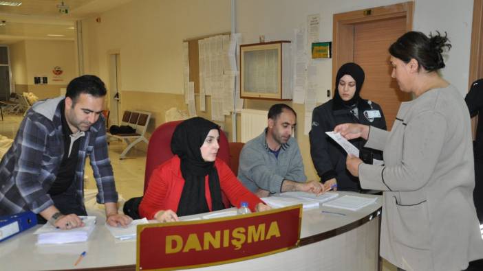 Kars’ta sandık başkanları torbalarını adliyeden aldı