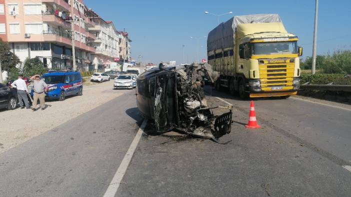 Makas atan otomobil hurdaya döndü