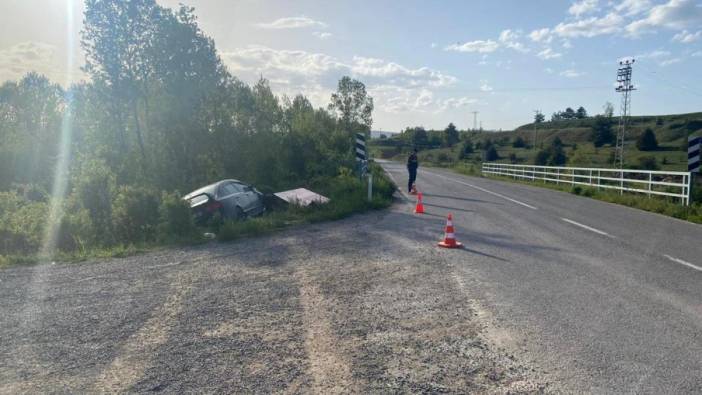 Kamyoneti sollarken toprak yığınına daldı: 6 yaralı