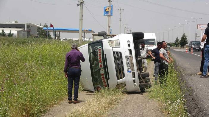 Yolcu minibüsü şarampole yuvarlandı: 7 yaralı