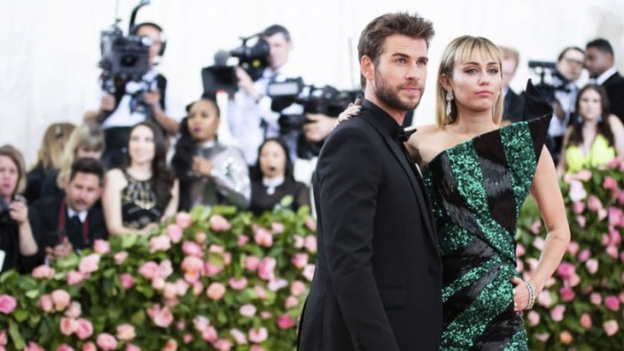 Miley Cyrus ve oyuncu Liam Hemsworth ayrıldı!