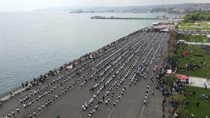 Marmara Deniz'inin kıyısında muhteşem görüntü