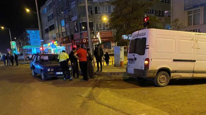 Konya'da minibüsle otomobil çarpıştı: 9 yaralı
