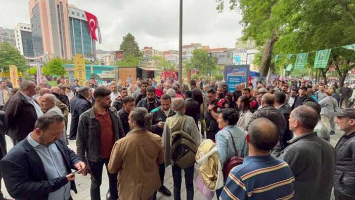 İzmit'te partililer arasında 'işaret' tartışması