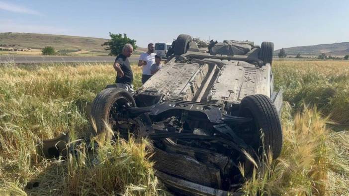 Kilis'te düğün yolunda kaza: 2 yaralı