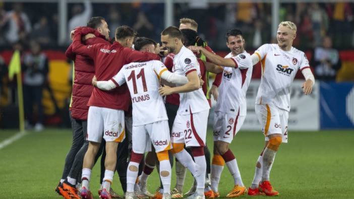 Şampiyon Galatasaray İstanbul'a geliyor