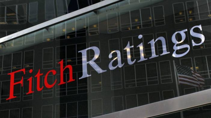 Fitch,  ABD'nin kredi notunu negatif tuttu