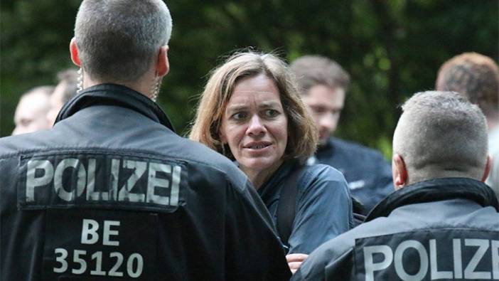 Polise karşı koyan milletvekili gözaltına alındı