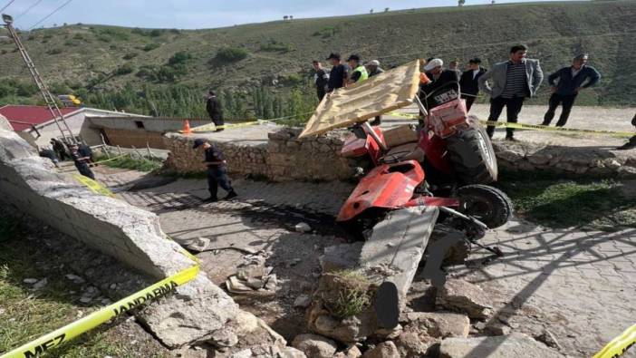 Traktör devrilmesi sonucu baba öldü, çocukları yaralandı