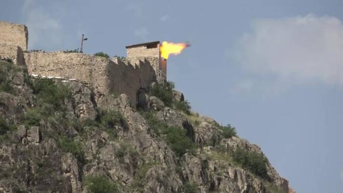 Amasya Kalesi'nden Erdoğan için top atışı