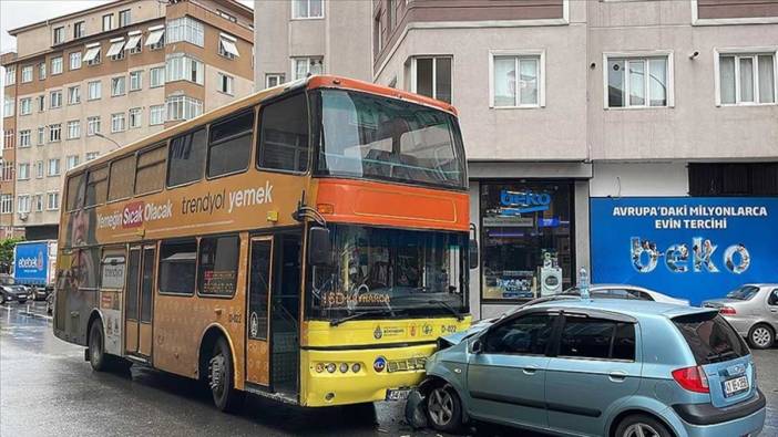 Pendik'te İETT otobüsüyle otomobil çarpıştı