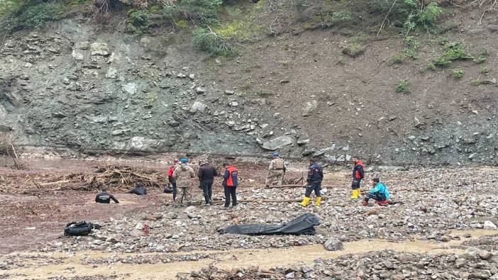 Amasya'da sel sularına kapılan 2 kişiden biri ölü bulundu