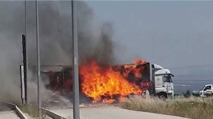 Çanakkale'de tır alev alev yandı!