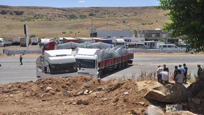 Şırnak’ta korkutan kaza; iki tır çarpıştı