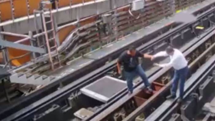 Metro raylarına düşen görevli elektrik akımına kapılarak öldü