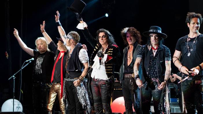 Johnny Depp'li Hollywood Vampires, İstanbul'da