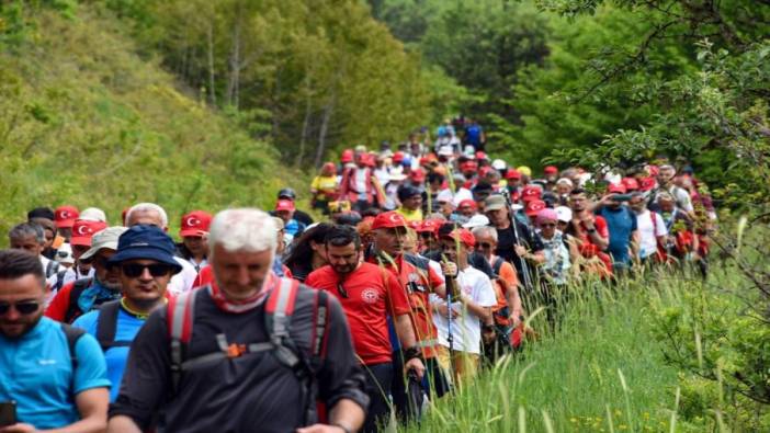 Kastamonu'da Atatürk ve İstiklal Yolu Yürüyüşü sürüyor