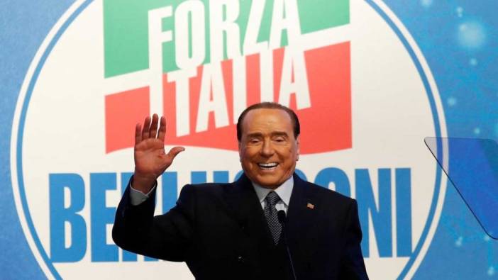 Eski İtalya Başbakanı Silvio Berlusconi hayatını kaybetti