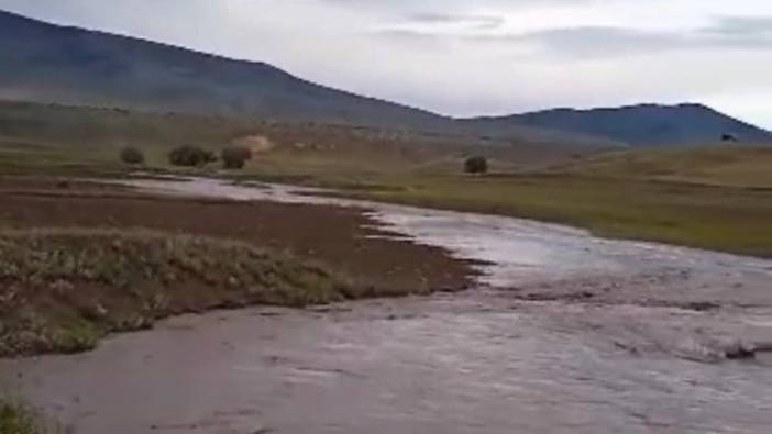 Kayseri'de sağanak sele döndü