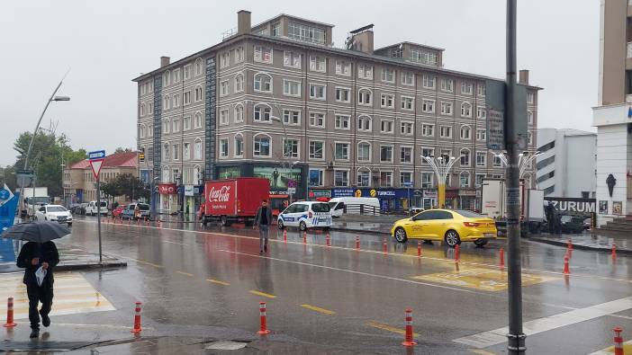 Erzurum'da sağanak yağış!