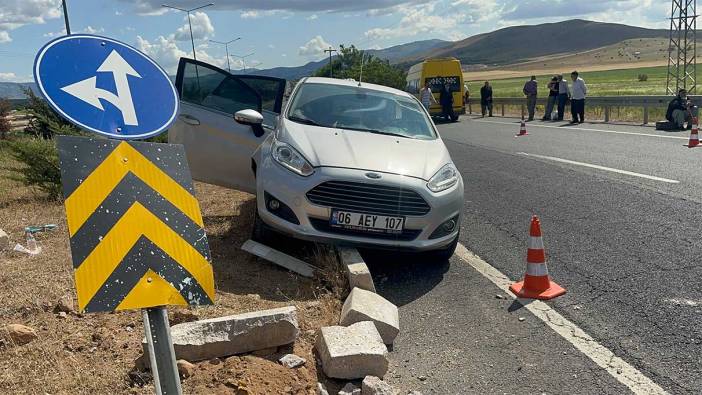 Elazığ’da feci trafik kazası: 1’i ağır 4 yaralı