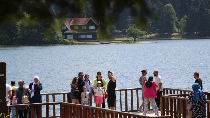 Gölcük Tabiat Parkı’na ziyaretçi akını