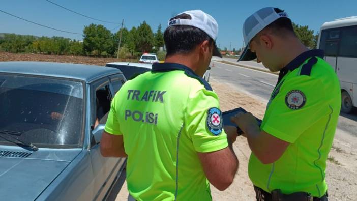 Şuhut’ta polis ve jandarmadan trafik denetimi