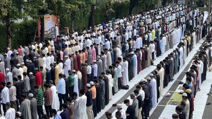 Tayland'da Kurban Bayramı namazı kılındı