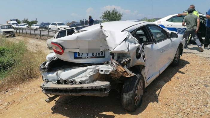 Zincirleme kazada Alman uyruklu 2 turist yaralandı