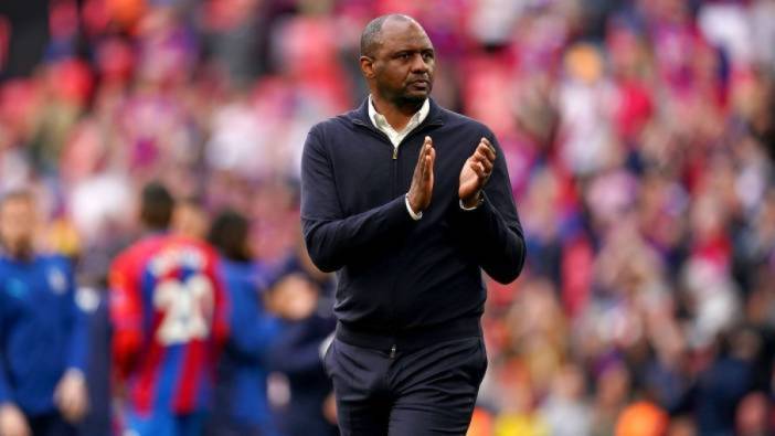 Patrick Vieira Strasbourg'un başına geçti