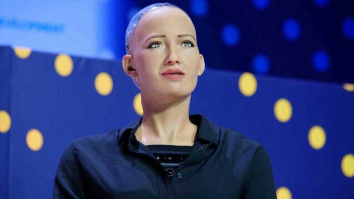 Dünyada bir ilk! Robot Sophia, radyo yayını yapacak