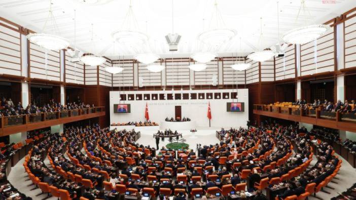 Plan ve Bütçe Komisyonu'nda emekli maaşına zam maddesi kabul edildi