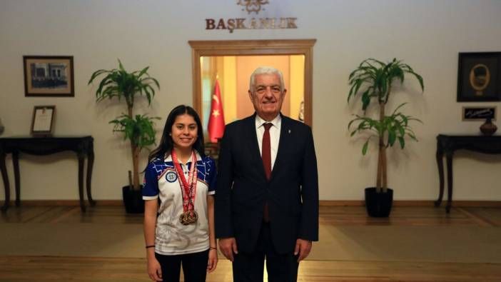 Büyükşehir Okçusu Hazal Dünya ikincisi