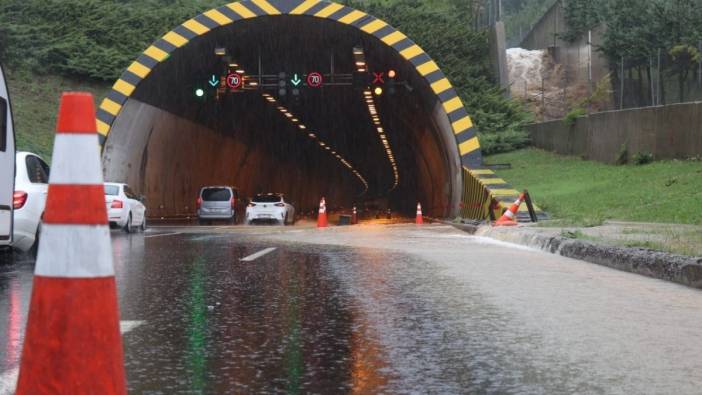 Bolu Tüneli 30 saat sonra trafiğe açıldı