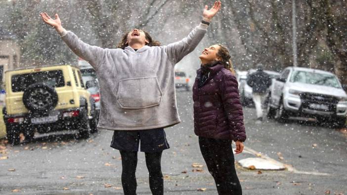 Johannesburg’a 2012 yılından bu yana ilk kez kar yağdı