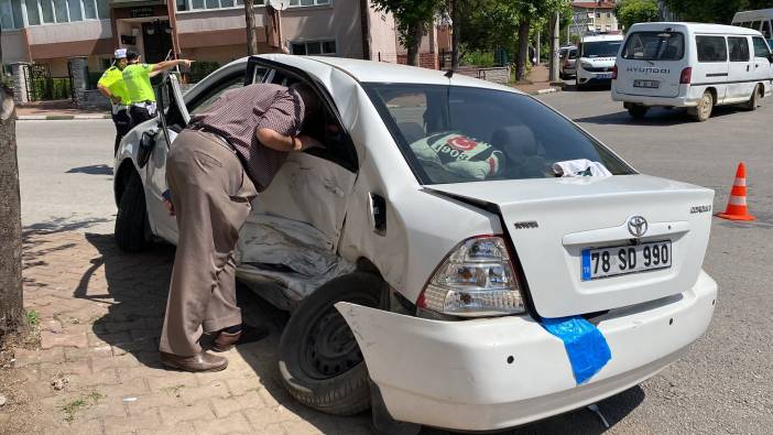 Karabük'te trafik kazası: 1'i ağır 3 yaralı