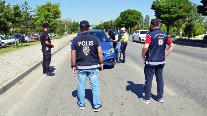 Afyonkarahisar’da düzensiz göçmen denetimi yapıldı