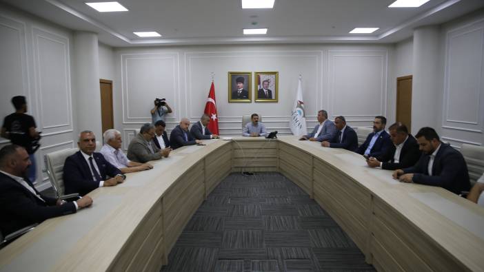 MHP heyeti depremden etkilenen Adıyaman'da