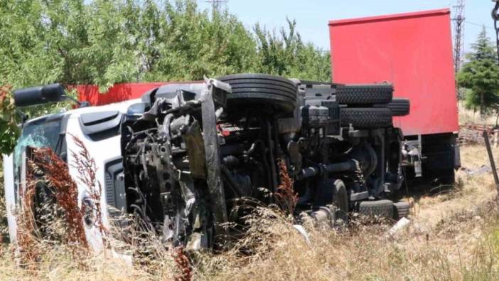 Römorktan düşerek hayatını kaybetti