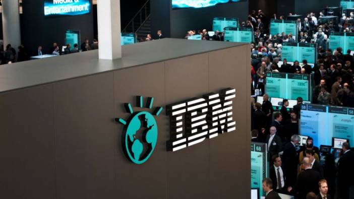 IBM'in geliri ikinci çeyrekte azaldı