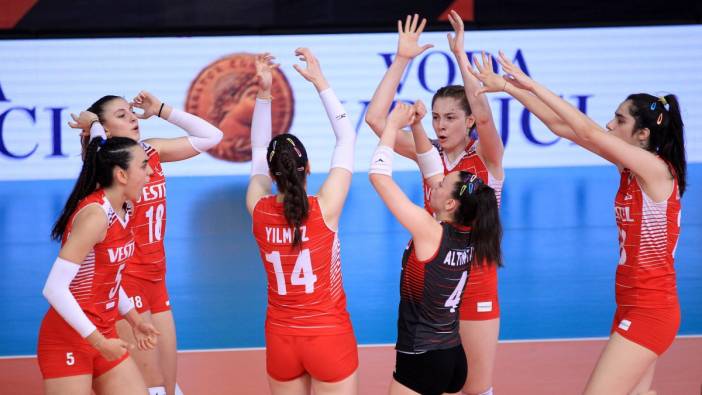 Genç Voleybol Milli Takımı, Avrupa Şampiyonası'nda finalde