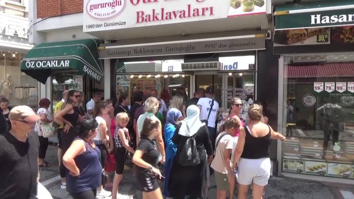 Turistlerin baklava çılgınlığı