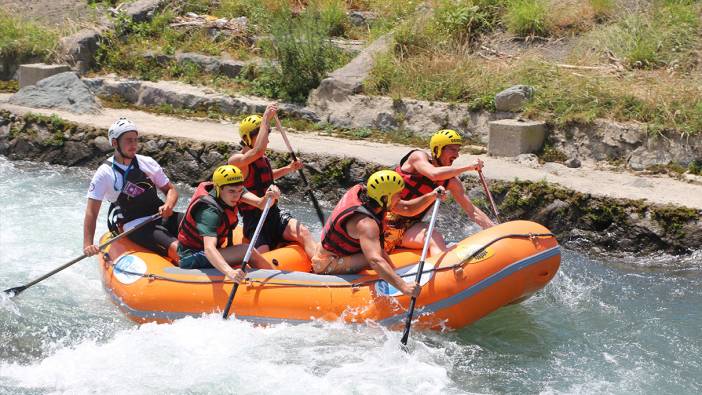 Rize’de rafting çılgınlığı başladı