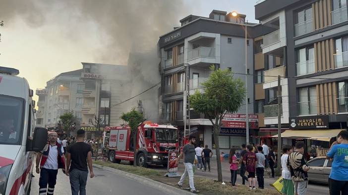 Sigara izmaritinden yangın çıktı! 6 katlı iki binaya sıçradı!