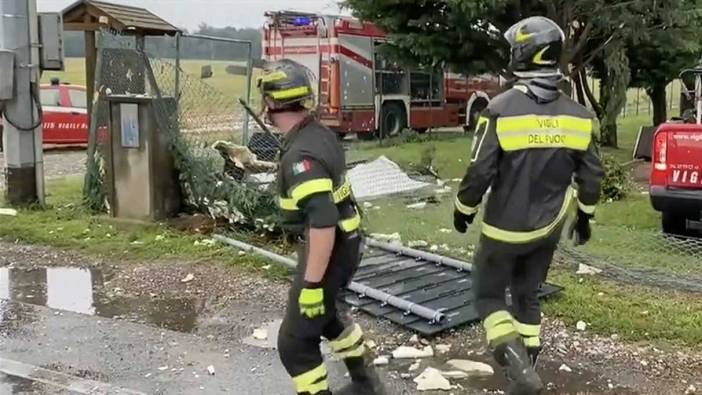 İtalya’da şiddetli fırtına: 2 ölü