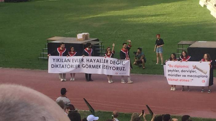 ODTÜ’lü öğrencilerden protestolu mezuniyet töreni