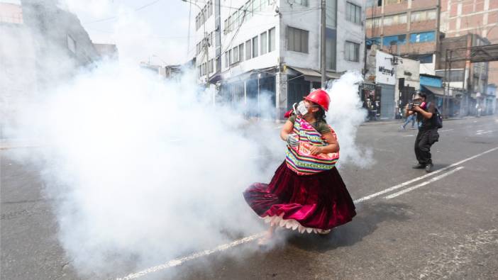 Peru’da Bağımsızlık Günü etkinliklerinde hükümet karşıtı protesto