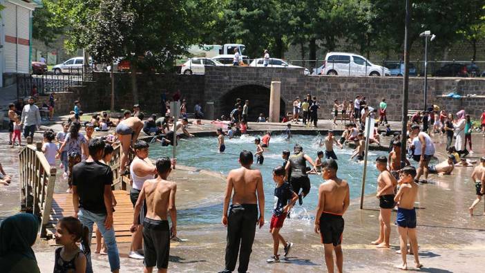 Serinlemek için tercih edilen havuzlar hastalık saçıyor